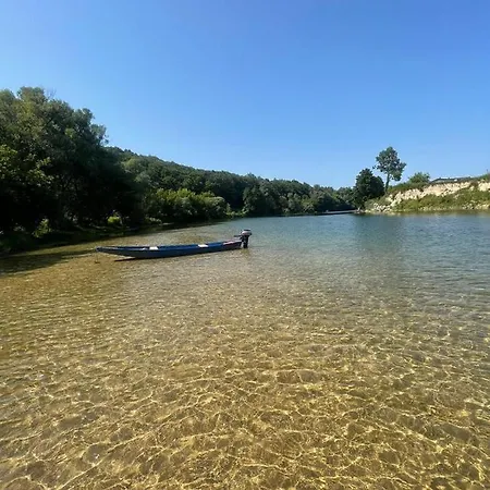 For Family With Pool & Private On Riverside Nationalpark 
