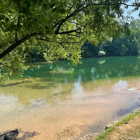 For Family With Pool & Private On Riverside Nationalpark 