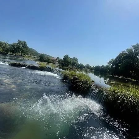 For Family With Pool & Private On Riverside Nationalpark 