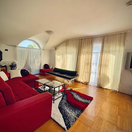 For Family With Pool & Private On Riverside Nationalpark 