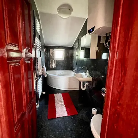 For Family With Pool & Private On Riverside Nationalpark 